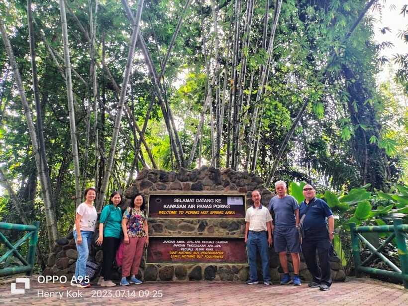 Kundasang : Poring Hot Spring + Desa & Meal Shared Tour - Poring Hot Springs and the closed canopy walk