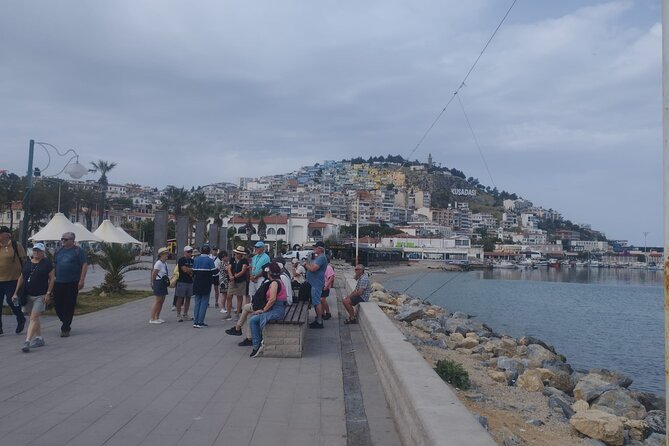 Kusadasi Half Day Walking Tour and Turkish Bath Experience - Ibramaki Art Gallery and Kuşadası’s civic past