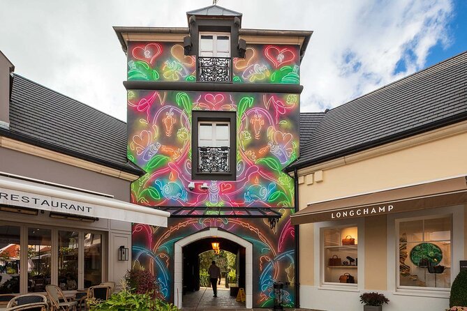 La Vallée Village - Parisian Relaxation Shopping Spot - Private Tour - Four hours at La Vallée Village