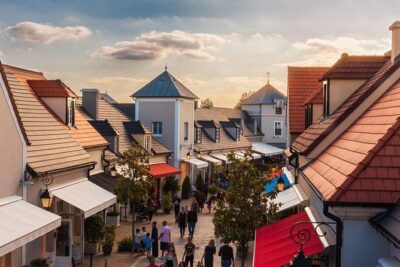 La Vallée Village – Parisian Relaxation Shopping Spot – Private Tour