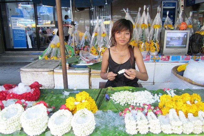 Laem Chabang Shore Excursion : Shopping, Massage & Food Tasting - Pak Khlong Flower Market