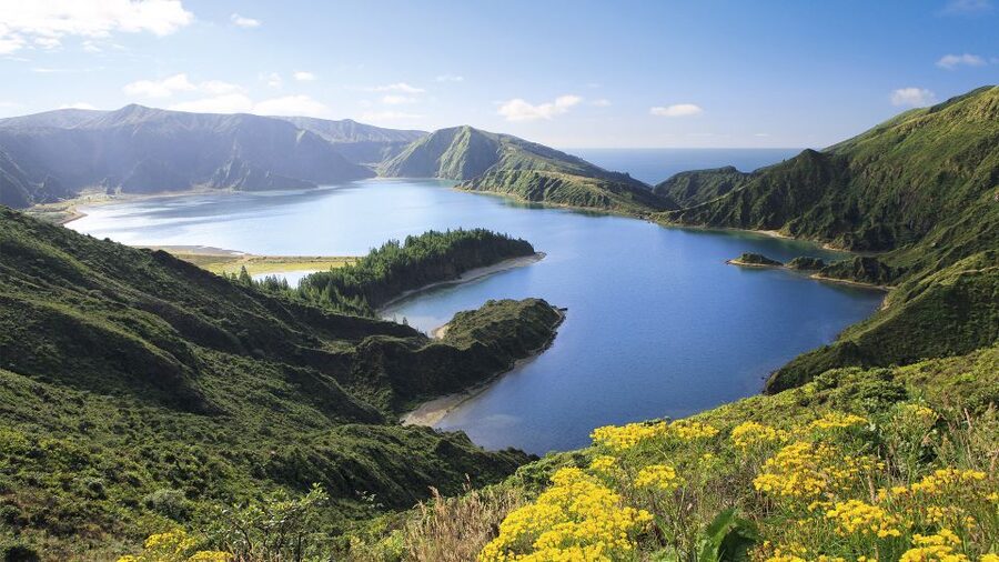 Lagoa do Fogo: Biologist-guided Volcano e-Tour +Hot Springs - Weather is part of the decision