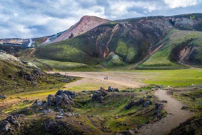 Landmannalaugar Hiking, Haifoss Waterfall and Hot Springs Tour - Hjálparfoss, where two rivers meet
