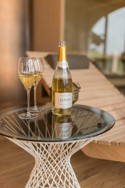 Langhe: scenic spa with natural grape cosmetics - A four-hour pairing of wine and wellness