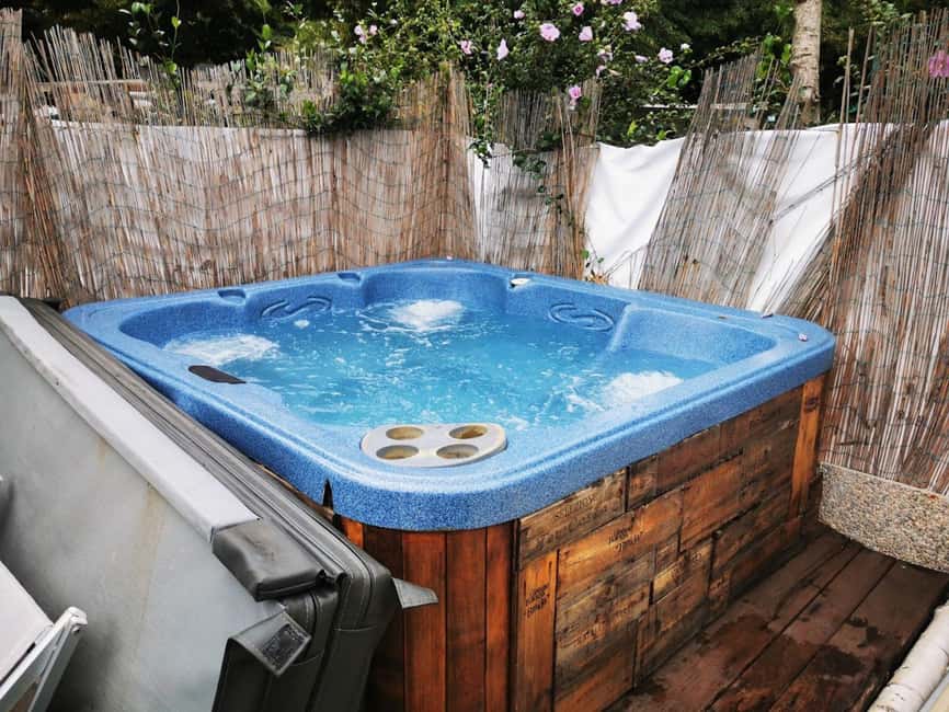 Langhe Spa Wellness Experience with Wine Glass - Hot stones, meditation, and skin treatments