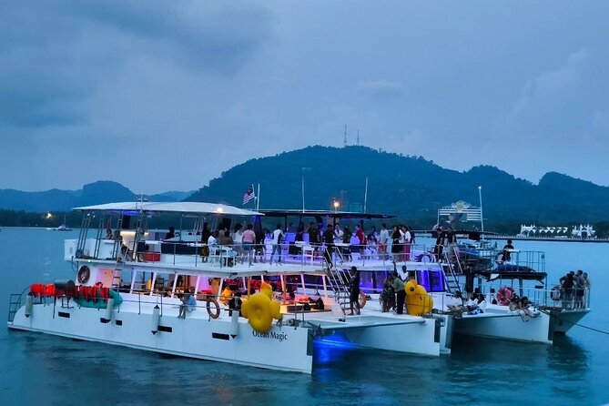 Langkawi Sunset Cruise with Buffet Dinner Jacuzzi & Hotel Pick up - What happens from the 3 pm pickup onward