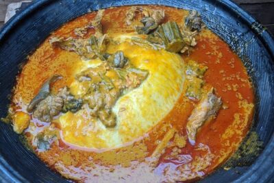 Local Ghanaian Cooking Class in Accra to help support wellness community center