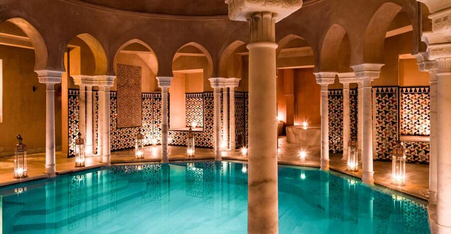 Malaga: Hammam Al Ándalus Entry Ticket with Massage - Entering the Hammam Al Ándalus