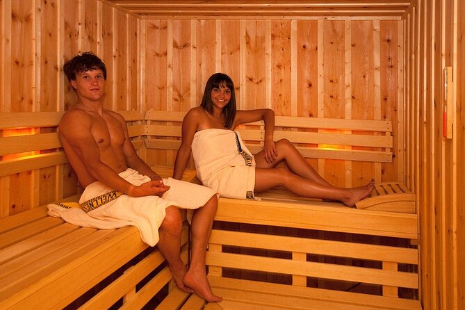 Marmaris VIP Turkish Bath & Oil Massage - Clay mask and the 40-minute oil massage