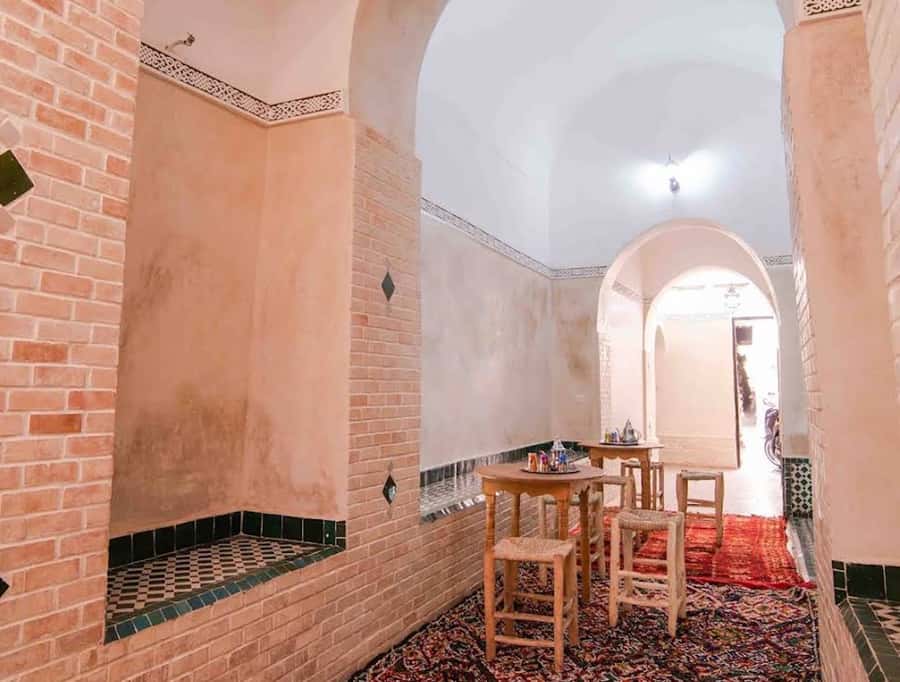 Marrakech: Authentic Moroccan Hammam Experience in Mouassine - How the scrub feels