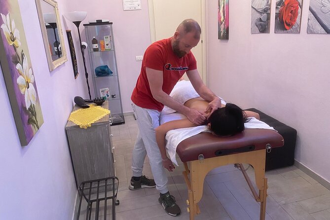 Massage center. Professional Masseur. - Who will get the most value