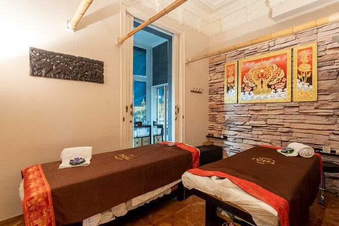 Massage of your choice for a couple of 60 min in the same room at THAI SPA MASSAGE - Booking and Cancellation Details