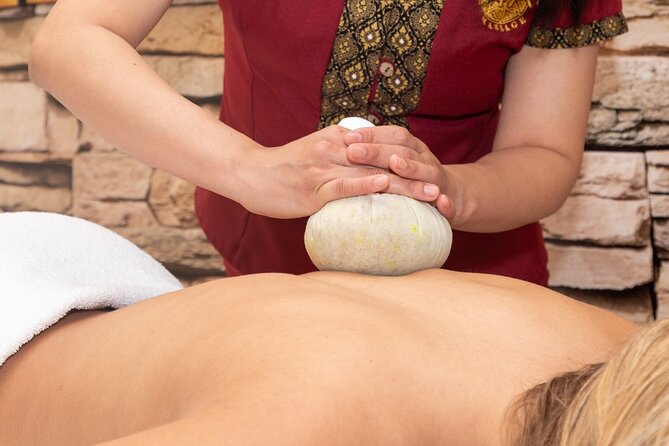 Massage of your choice for a couple of 60 min in the same room at THAI SPA MASSAGE - Choosing Your Style, Pressure, and Oil