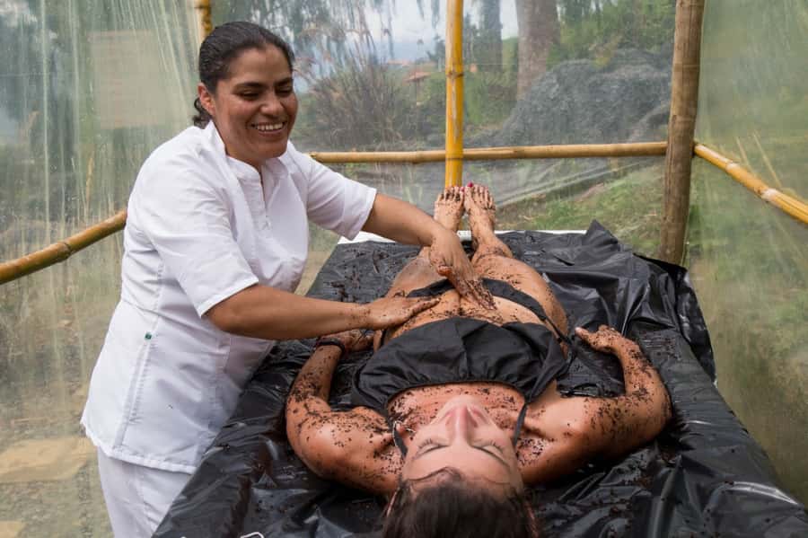 Medellin: Coffee Tour and Wellness Spa - How the small group affects the day