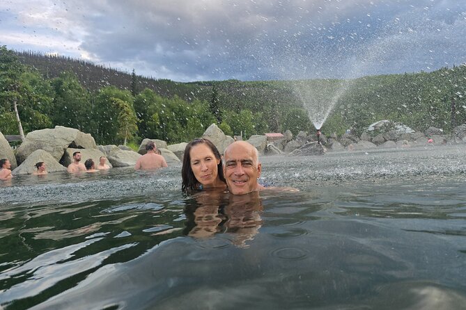 Midnight Sun Magic Chena Hot Springs Soak and Ice Museum Tour - Choosing dinner at the resort