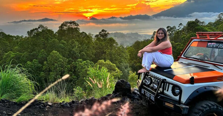 Mount Batur: Jeep Sunrise Adventure and Hot Spring - Black Lava and Black Sand After the Sun Comes Up