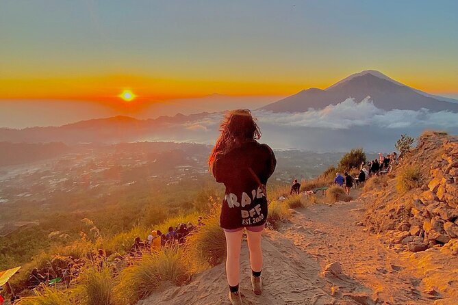 Mount Batur Sunrise Hike, Breakfast & Hot Spring - Local guides are a major part of the experience