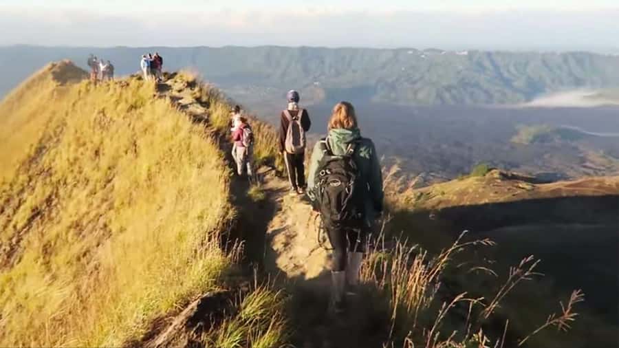 Mount Batur Sunrise Trek & Hot Springs Tour - The 1:30 a.m. start and the first café stop
