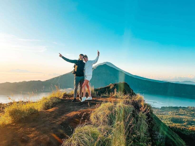 Mount Batur Sunset Trekking And Natural Hot Spring Tour - The 90-minute climb to Mount Batur’s summit
