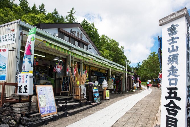 Mt. Fuji 5th, Oshino Hakkai, Onsen Full-Day Trip From Tokyo - Who gets the best value from this tour