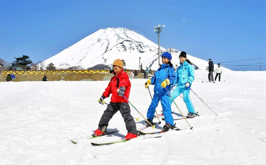 Mt. Fuji Skiing Experience- YETI Ski Resort & Onsen Day Trip - The 2.5-hour ride to Yeti Ski Resort