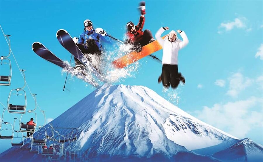 Mt. Fuji Skiing Experience- YETI Ski Resort & Onsen Day Trip - Choosing between skiing and simply enjoying the snow