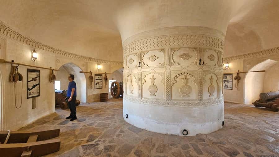 Muscat: full day tour to Nakhal, Rustaq and hot springs - Rustaq, an old capital with farms and hot springs