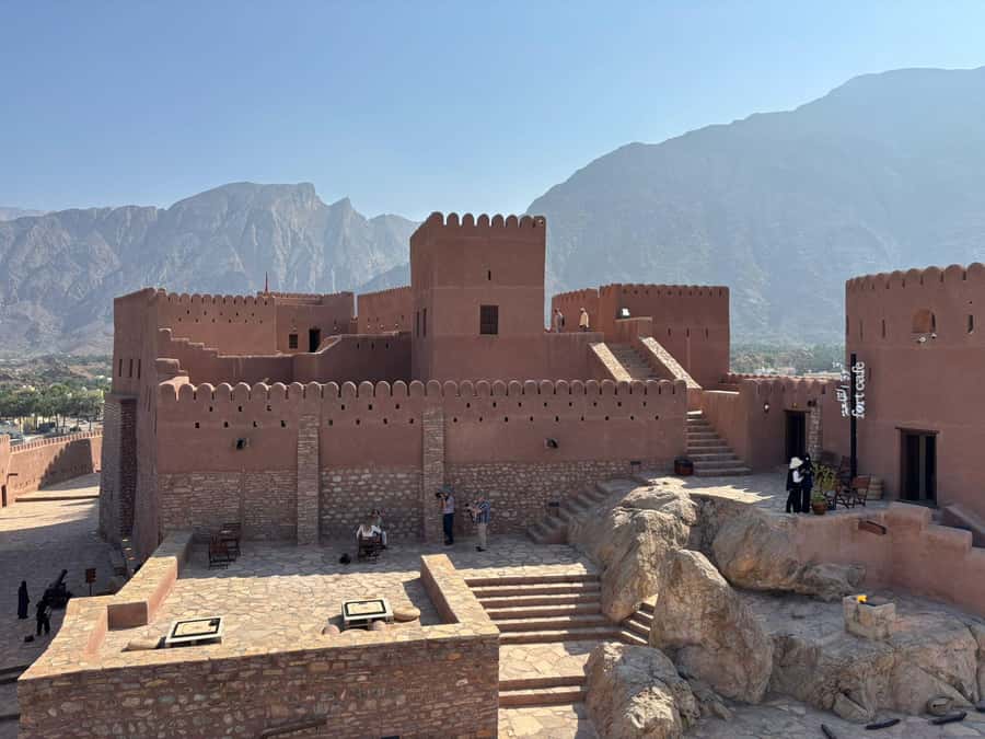 Muscat: full day tour to Nakhal, Rustaq and hot springs - The optional 4WD show and what not to count on