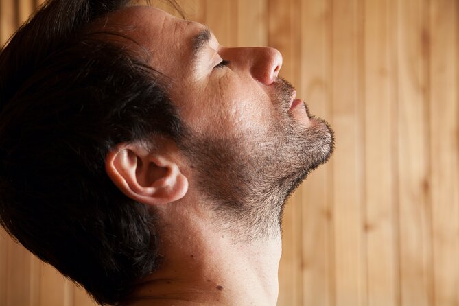 Naked in Bavaria - An evening at the Sauna - Understanding clothing-free sauna areas