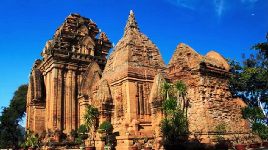 Nha Trang: Hot Spring and Mud Spa Package Half-Day Tour - Hotel pickup and the extra resort charge