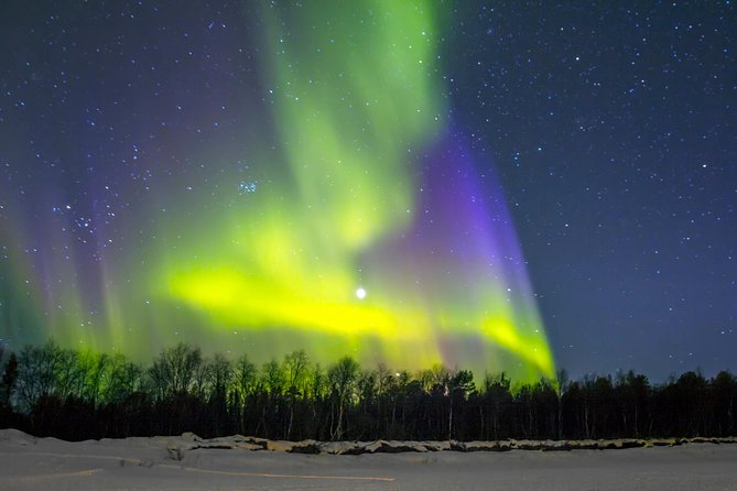 Northern Lights & Chena Hot Springs Tour - Hunting for the aurora after dark