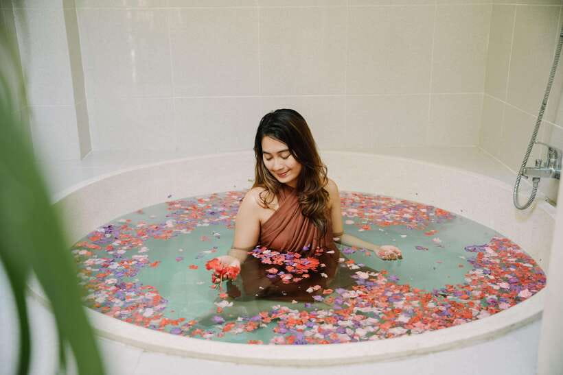 Nusa dua: Luxury Spa Bali Massage, Scrub, Flowerbath 2 hour - Who should book this spa package