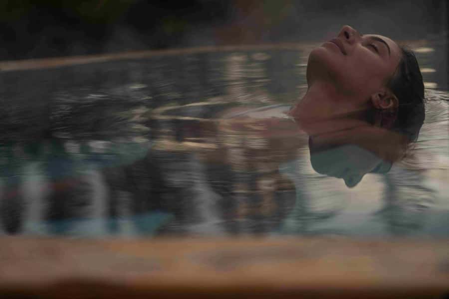 Ōpuke Thermal Pools: Adults-Only Entry with Swim Up Bar - What your two hours at Ōpuke look like