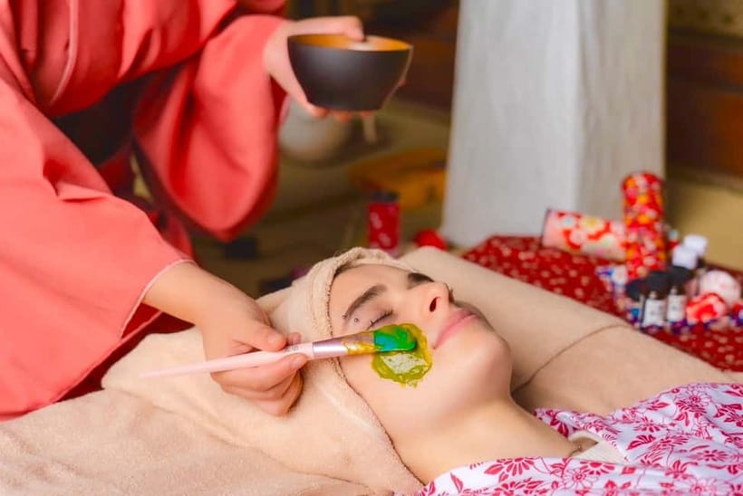 Osaka: Japanese Zen Massage and Facial at the Temple/180-min - Warm bamboo and hand oil massage