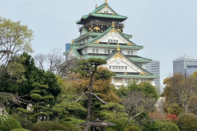 Osaka: Nara, Todaiji, Uji Matcha, and Hot Spring Tour - Tōdai-ji and the Great Buddha