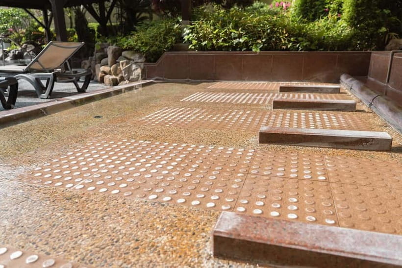 Osaka: Tennen Onsen Naniwa-no-Yu, the famous hot spring spa - What your visit looks like from the entrance
