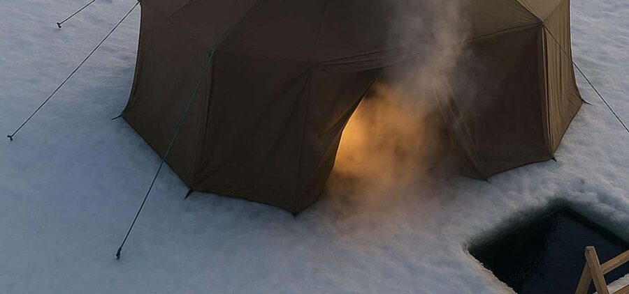Oulu: Frozen Sea Tent Sauna & Ice Swimming - Meeting at Nallikari Experience Center