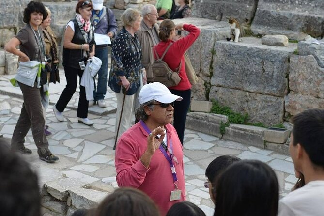 Panoramic Ephesus & Turkish Bath Tour + Lunch - Can Carpet and the slow work behind a silk rug