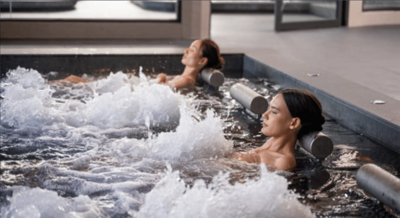 Pattaya: Let's Relax Onsen & Spa Grand Center Point Space - Thai massage for tired legs and tight backs