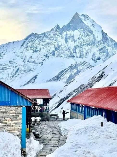 Pkr/Kathmandu: 5-Day Annapurna Base Camp & Hot spring Trek - Day 2: Sinuwa through forest and waterfalls to Deurali