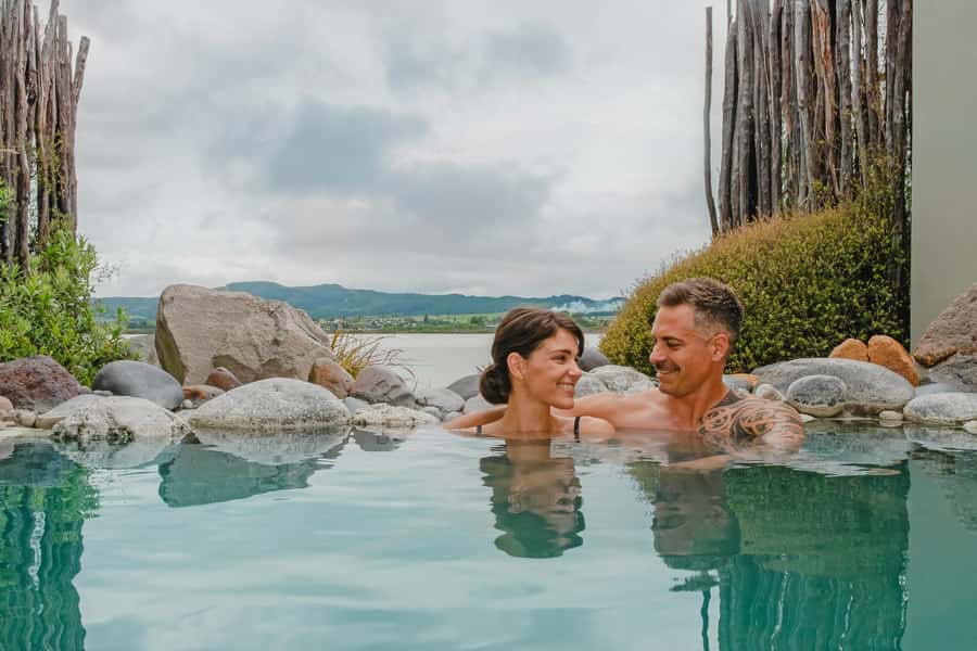 Polynesian Spa Rotorua: Lake View Private Pools Experience - Key points to know before you book