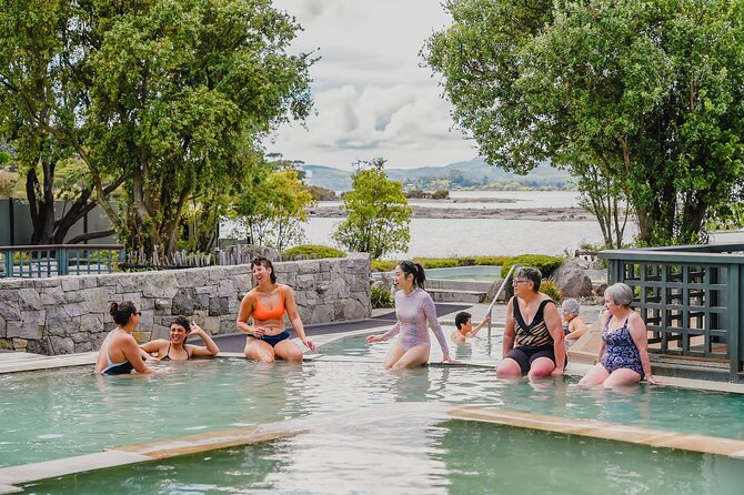 Polynesian Spa Rotorua: Pavilion (12+ yrs) Hot Pool Bathing - Moving through the Rachel Spring pools