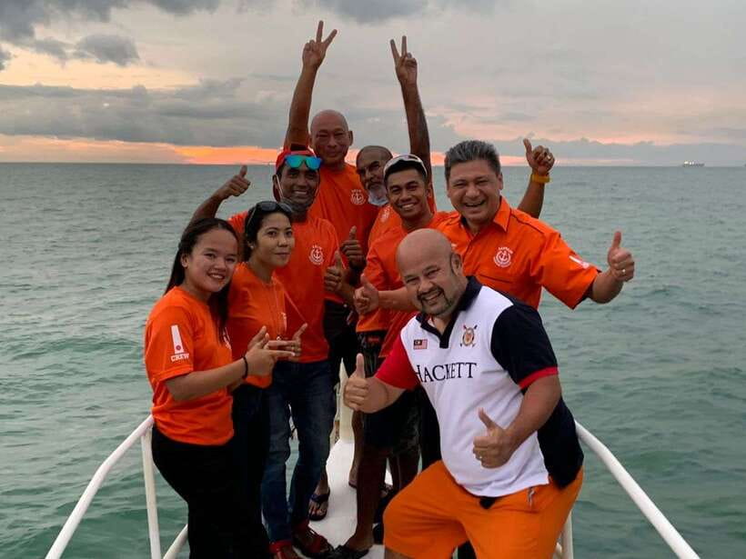 Port Dickson: Dragon Sunset Cruise with Salt Water Jacuzzi - A short cruise built around sunset