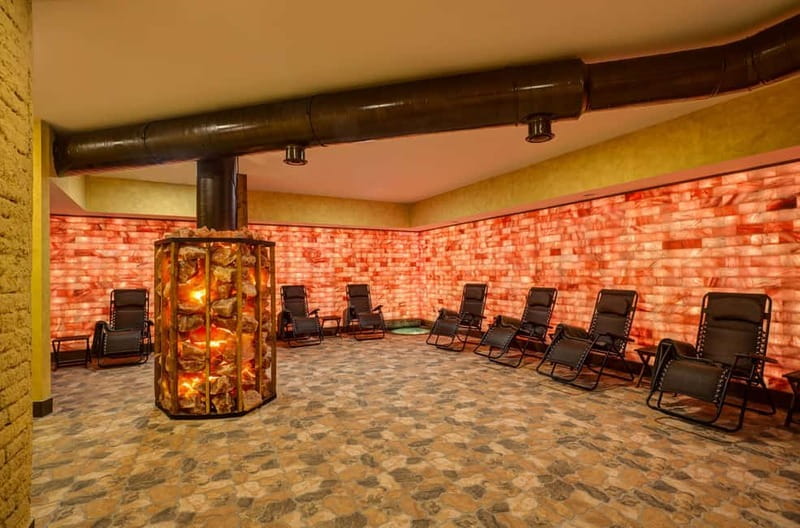 Prague: Beer and Wine Spa Bath with Salt Cave Experience - How the one-hour schedule feels