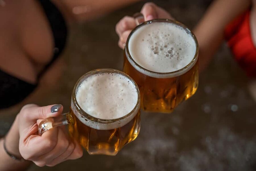 Prague: Beer Spa Experience with Unlimited Beer and Sauna - Who should book this experience