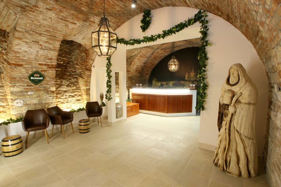 Prague: Bernard Beer Spa with Beer and Massage Option - The Heated Bed and the One-Hour Rhythm