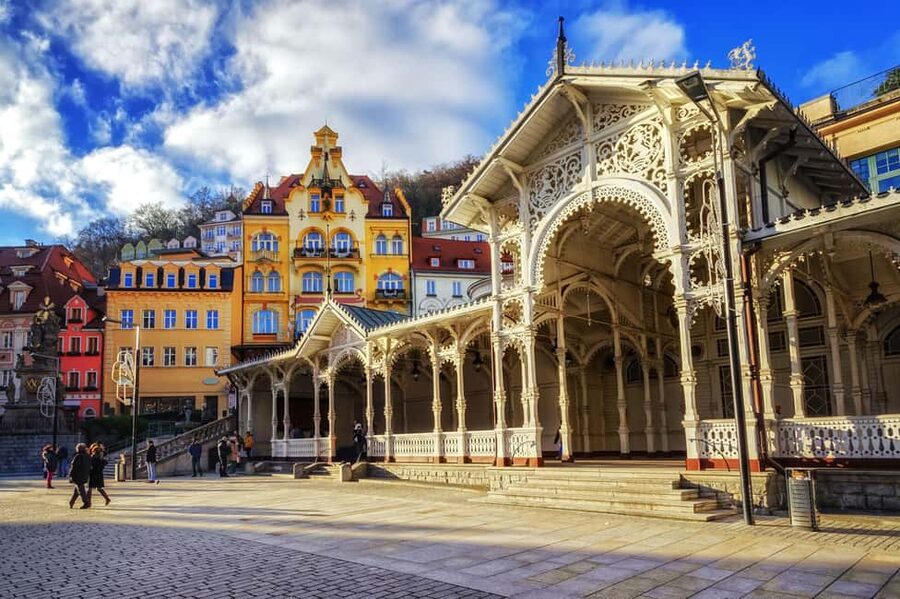 Prague: Karlovy Vary & Loket Tour with Hot Springs & Castle - Starting with Diana Observation Tower