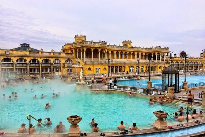 Private 4 Hours Budapest city tour and 3 hours Széchenyi thermal spa relax - A smart way to combine Budapest sightseeing and spa time