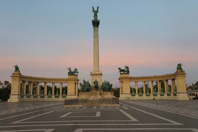 Private 4 Hours Budapest city tour and 3 hours Széchenyi thermal spa relax - Buda Castle, the Chain Bridge, and a Hungarian cake break