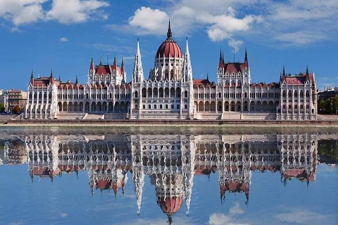 Private 4 Hours Budapest city tour and 3 hours Széchenyi thermal spa relax - St. Stephen’s Basilica, with an interior visit included